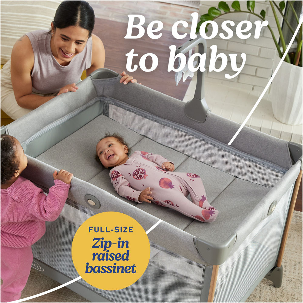 Pack 'n Play On The Go Zip DLX Playard